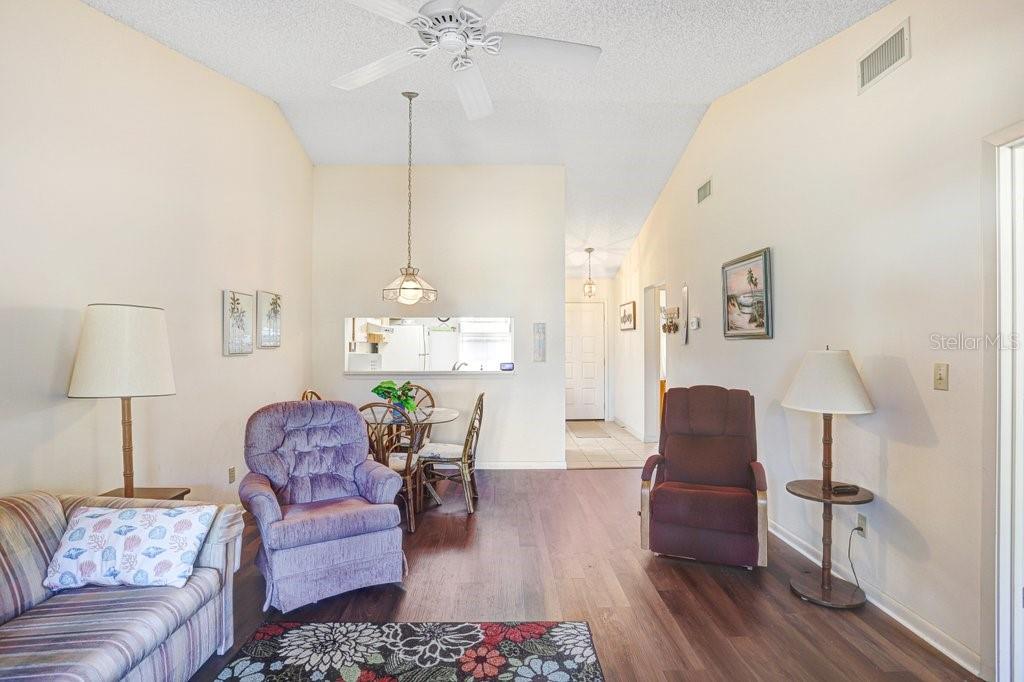 38429 COTTONWOOD PL — photo 6