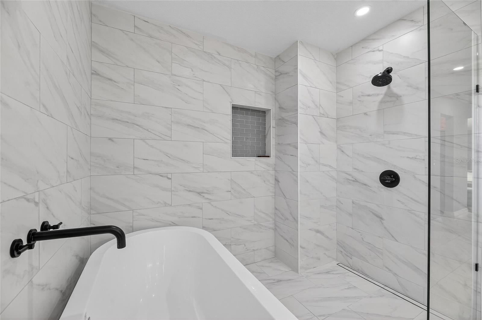 13531 MANGO BAY DR — photo 58