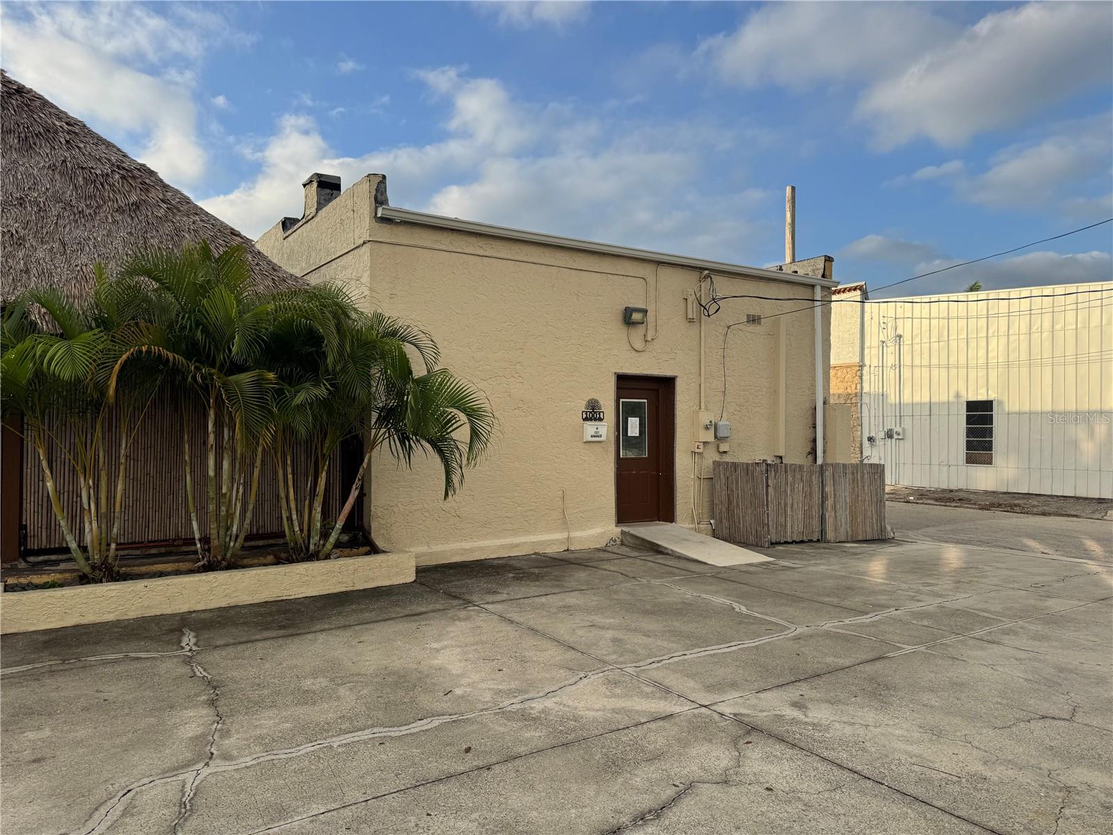 1001 MANATEE AVE E — photo 5