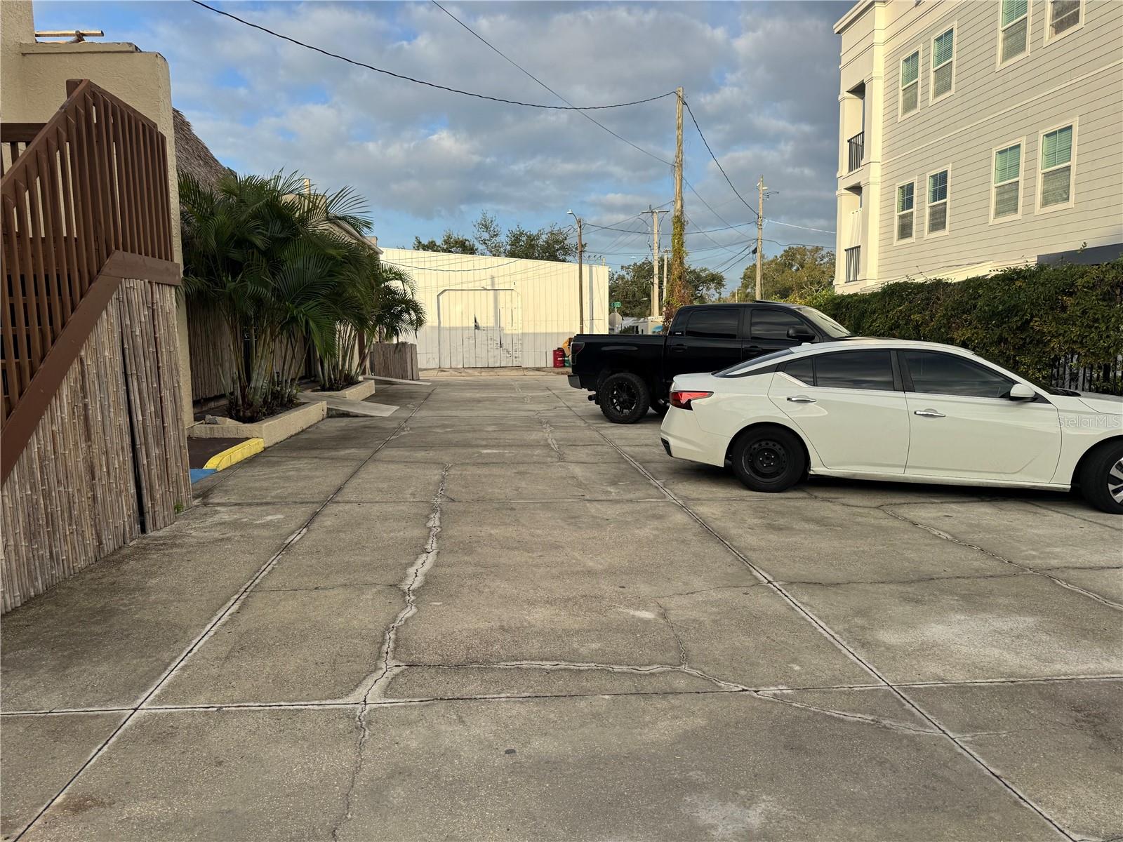 1001 MANATEE AVE E — photo 7