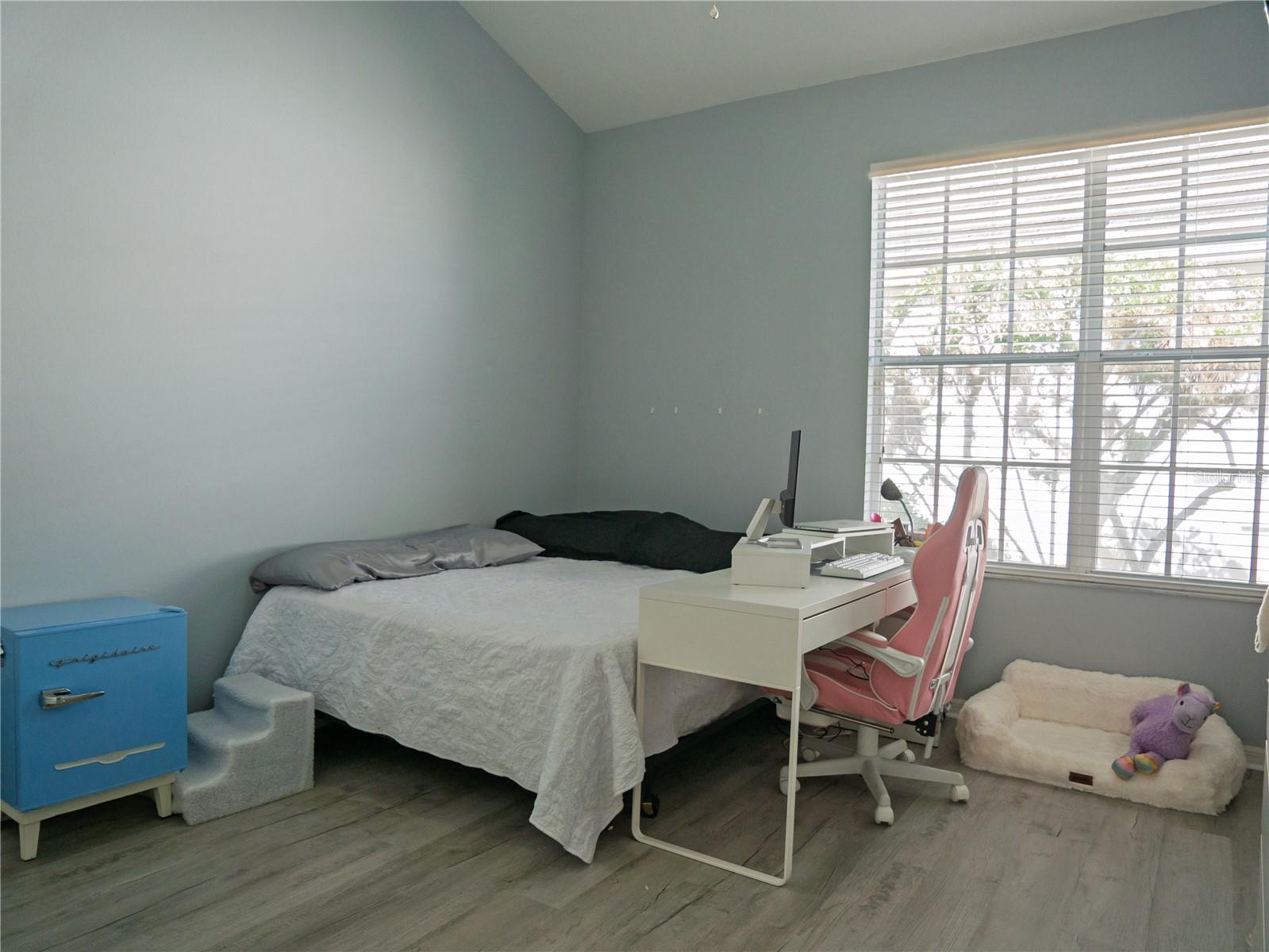 4054 CADDIE DR E — photo 28