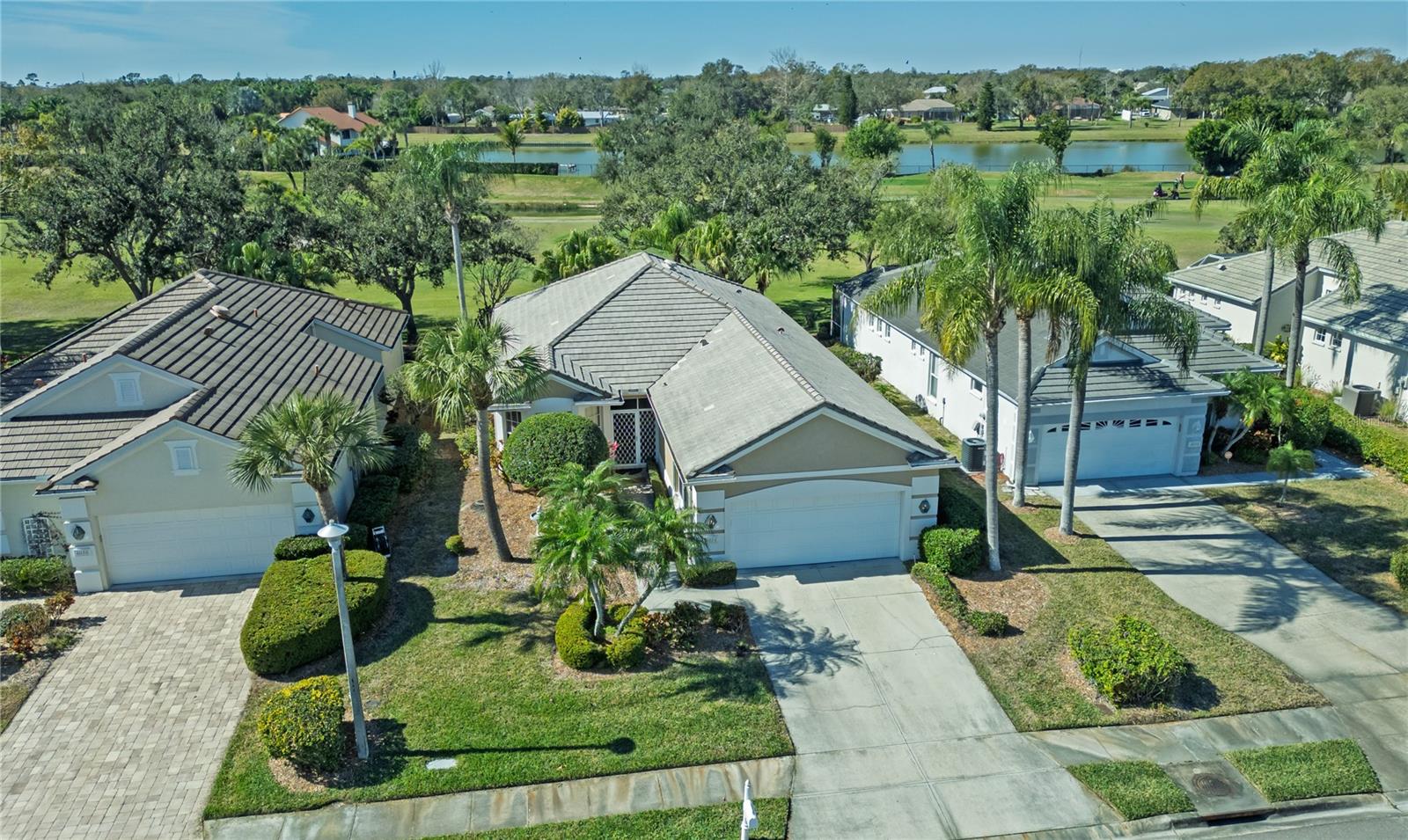 4054 CADDIE DR E — photo 32