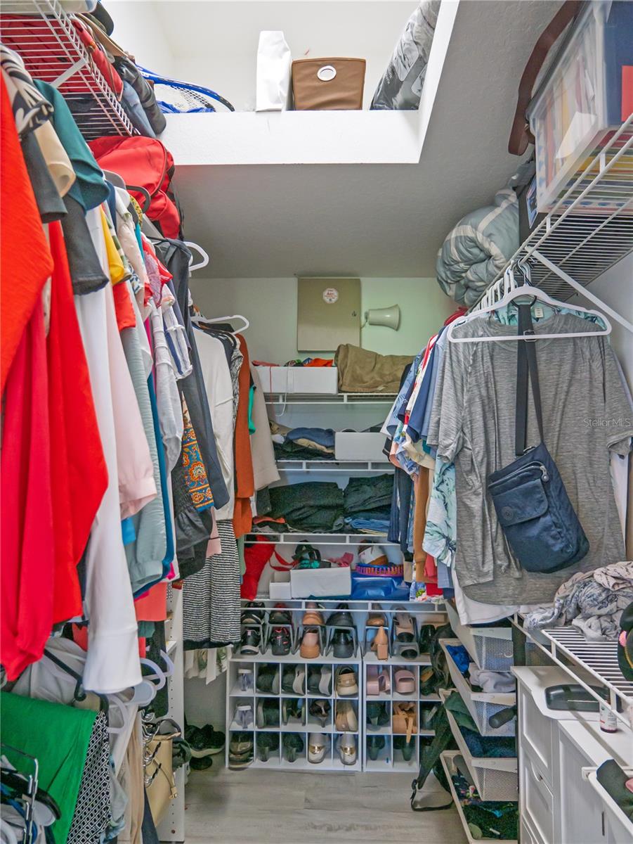 4054 CADDIE DR E — photo 25