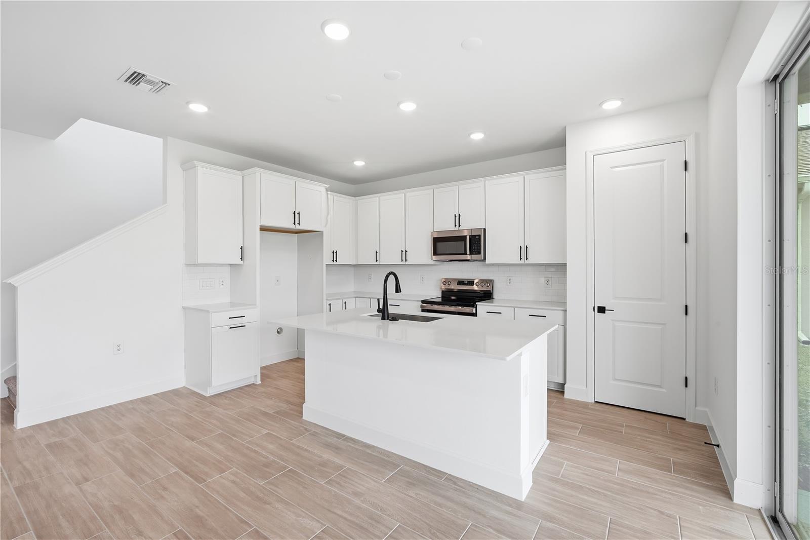 14522 BANKS CT — photo 16