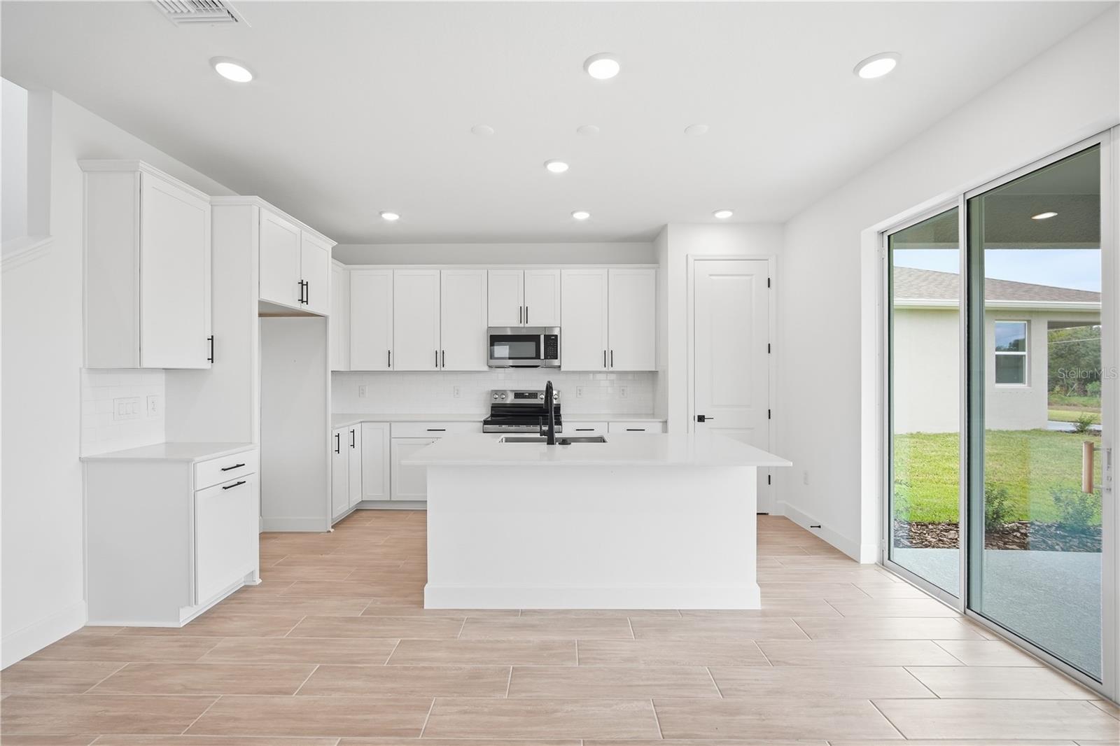 14522 BANKS CT — photo 15
