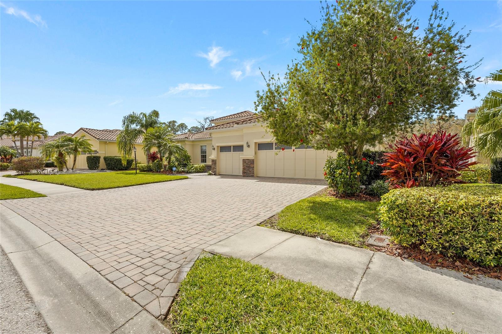 5750 ROCK DOVE DR — photo 2