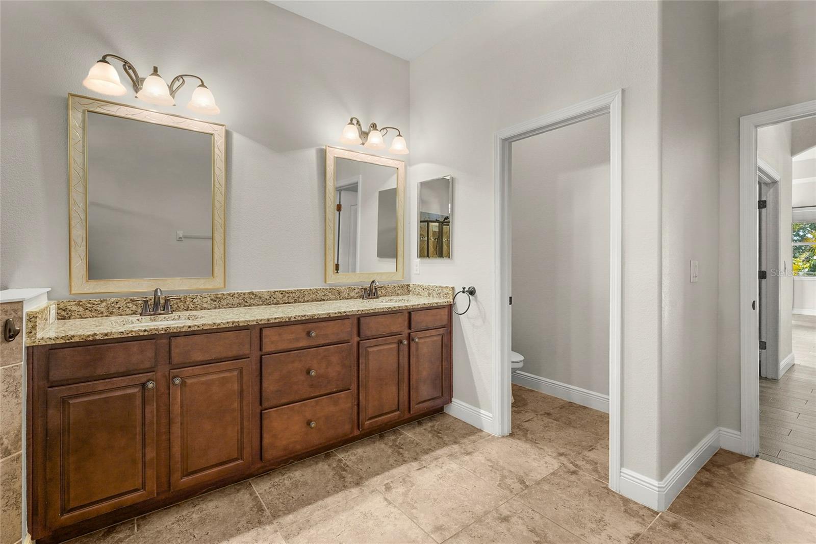 5750 ROCK DOVE DR — photo 33