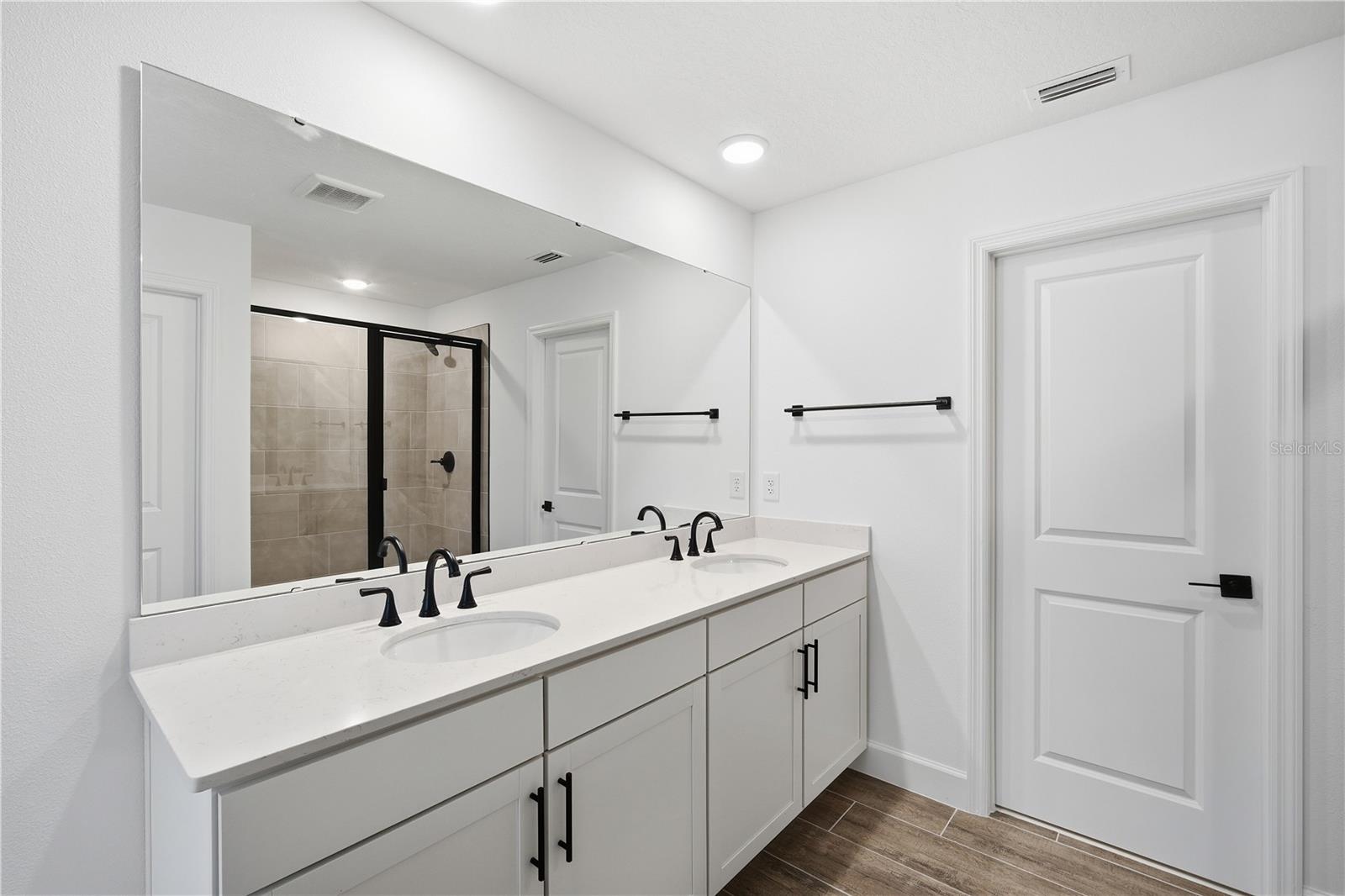 14510 BANKS CT — photo 24