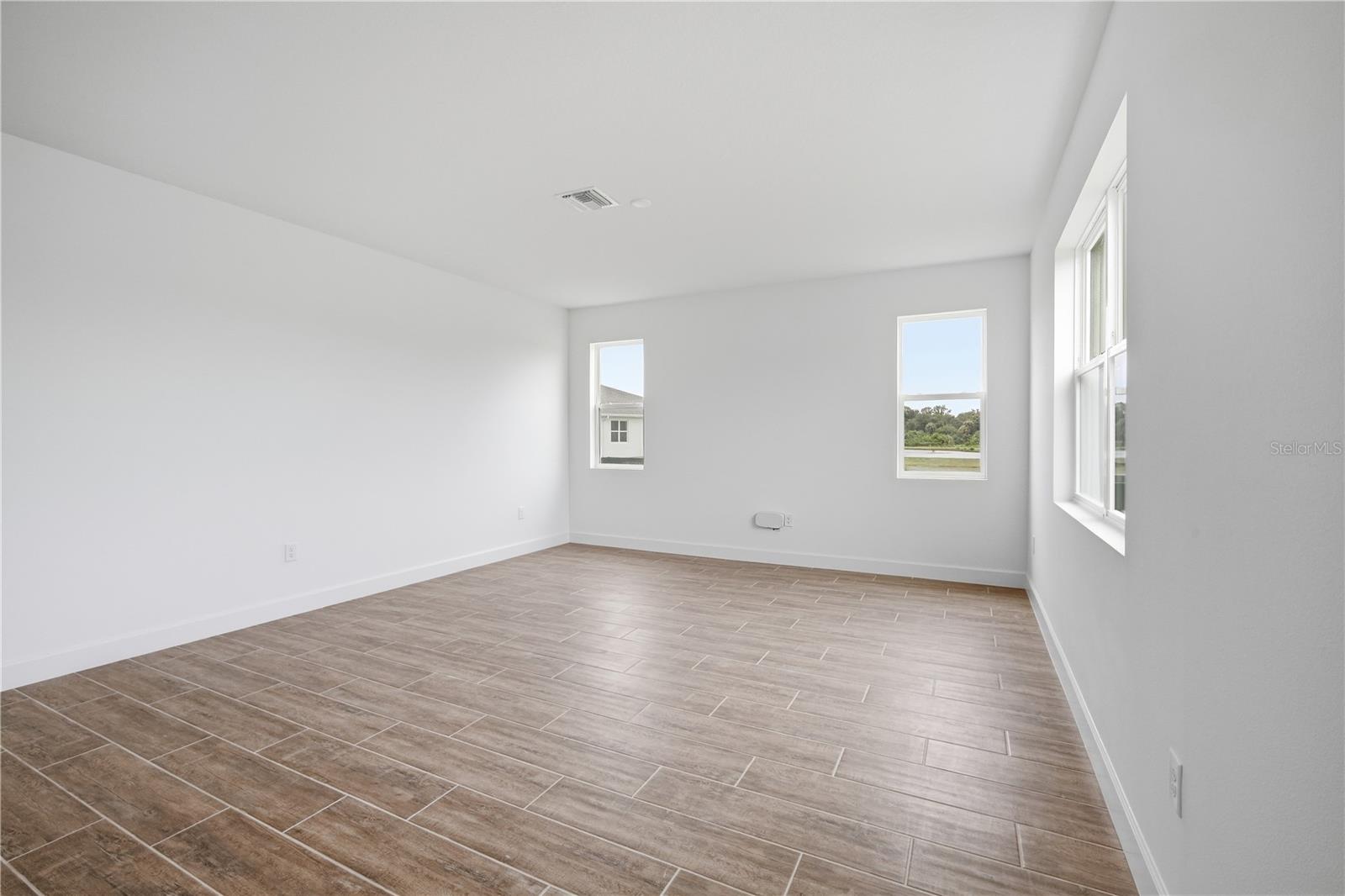 14510 BANKS CT — photo 12
