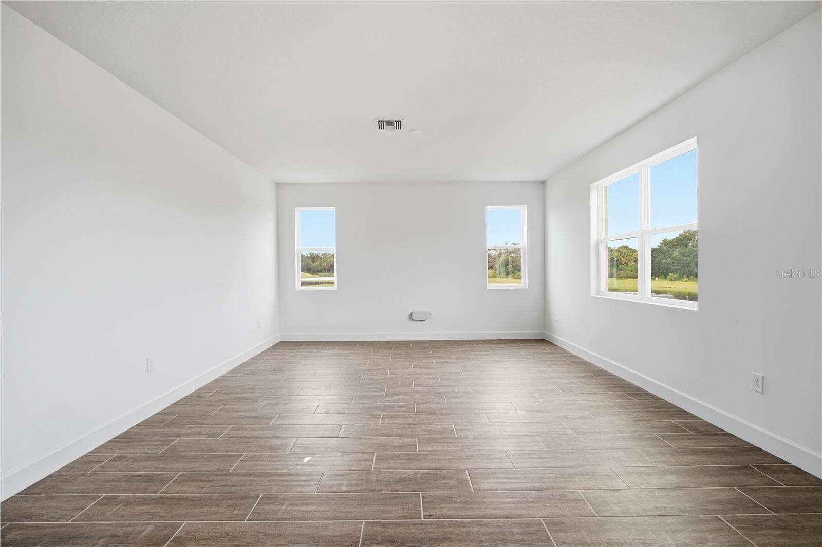 14510 BANKS CT — photo 11