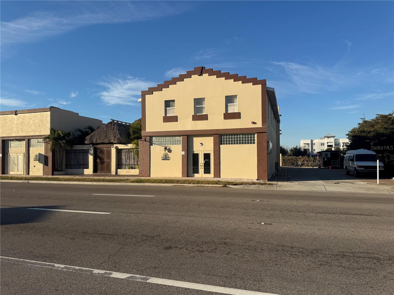 1007 MANATEE AVE E — photo 3