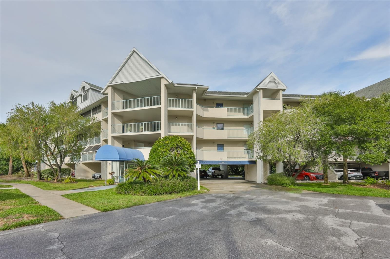 5567 SEA FOREST DR #122 — photo 2