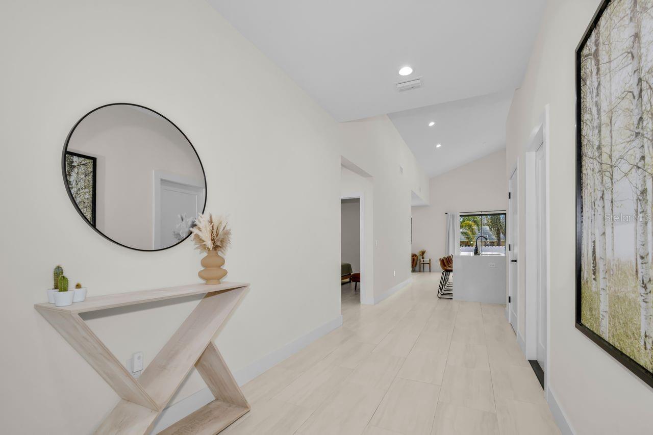 1590 S WASHINGTON AVE — photo 13