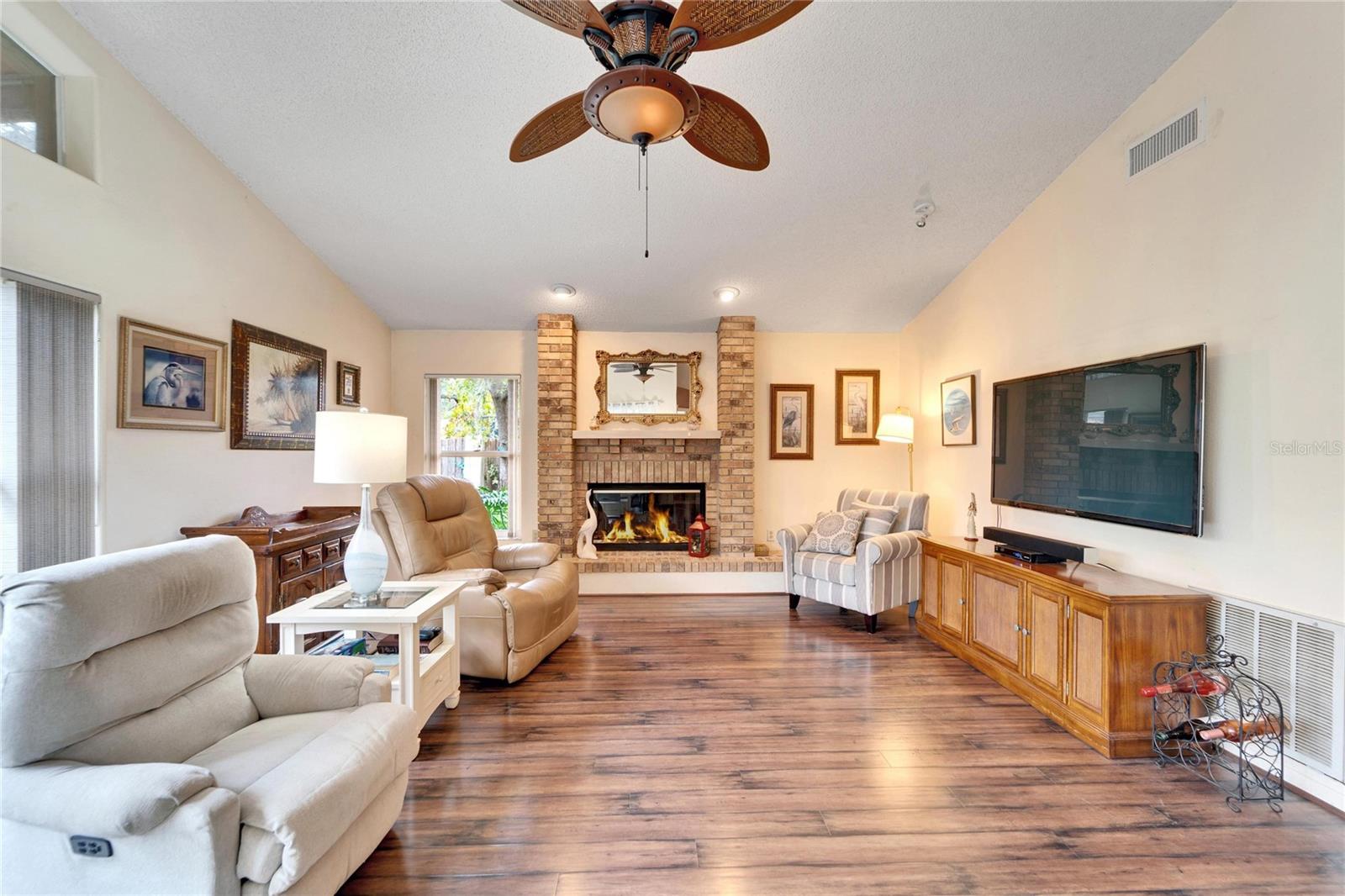 2913 ASTON AVE — photo 7