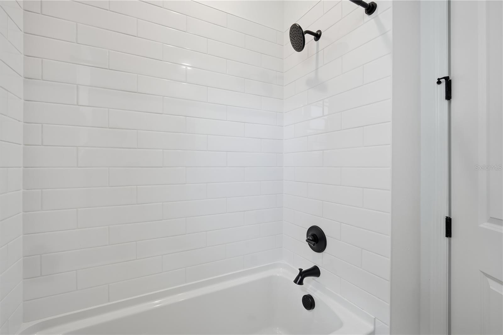 14518 BANKS CT — photo 8