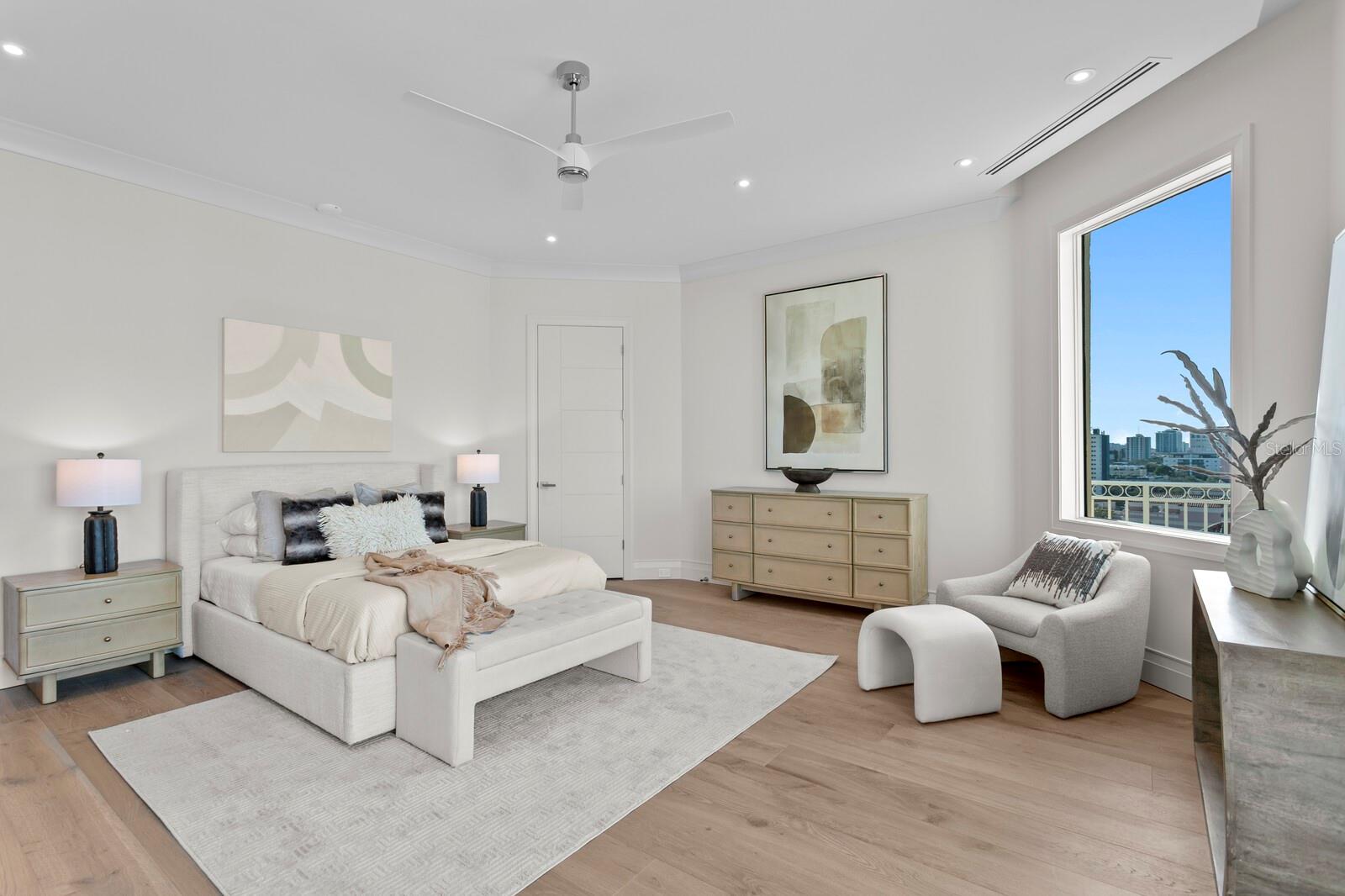 555 5TH AVE NE #PH1 — photo 35