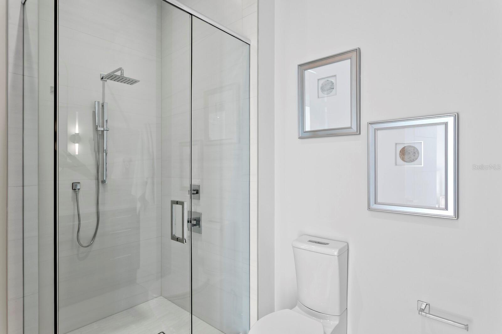 555 5TH AVE NE #PH1 — photo 34