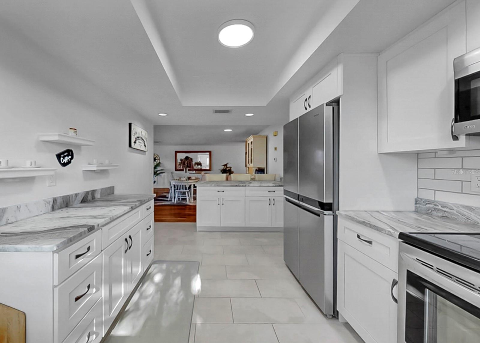 2531 LANCASTER DR — photo 20