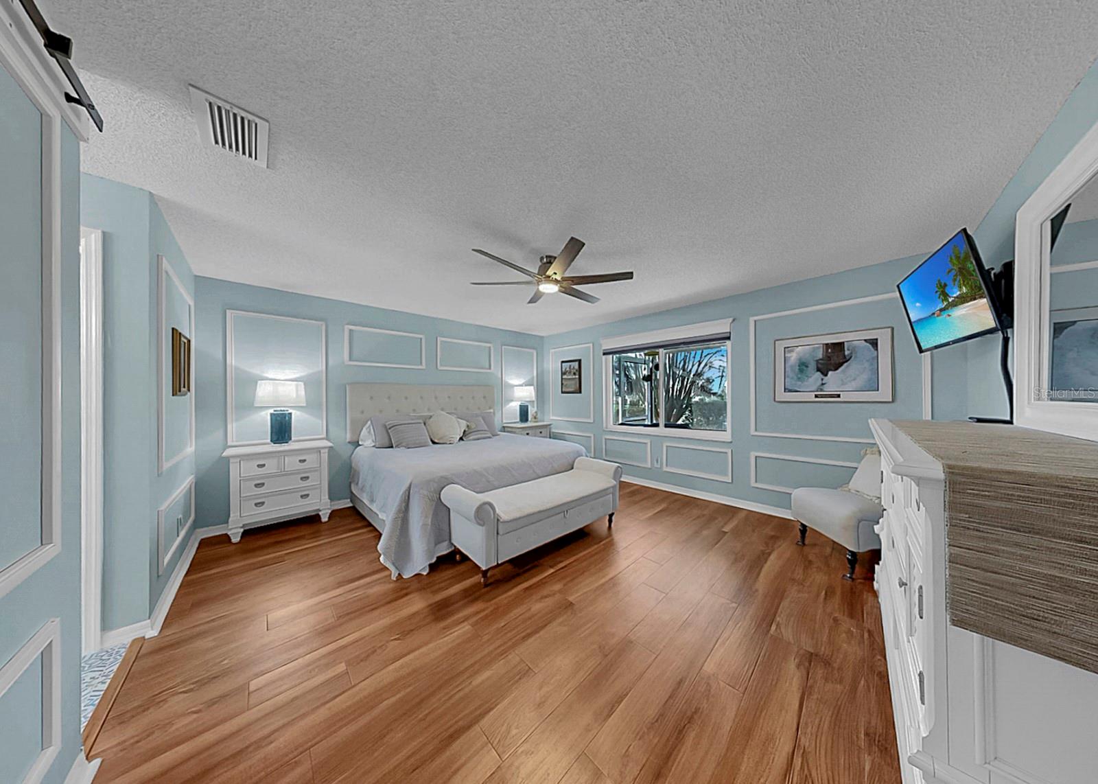 2531 LANCASTER DR — photo 24