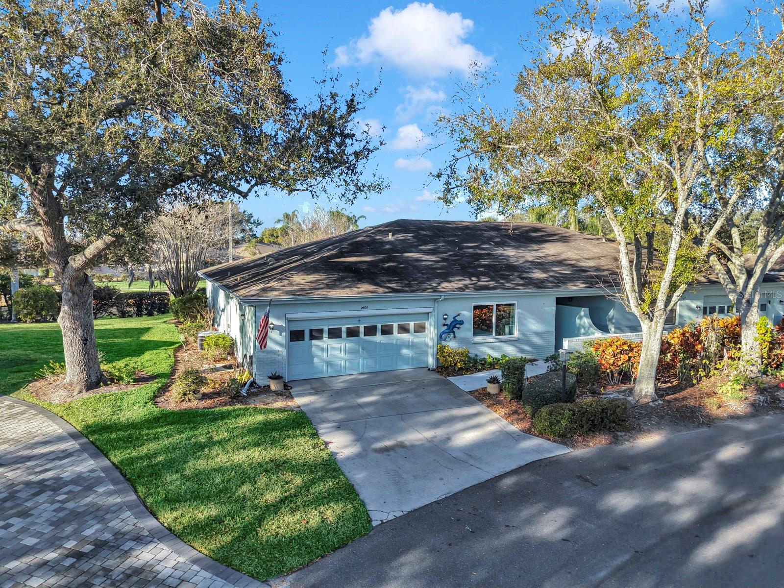2531 LANCASTER DR — photo 3