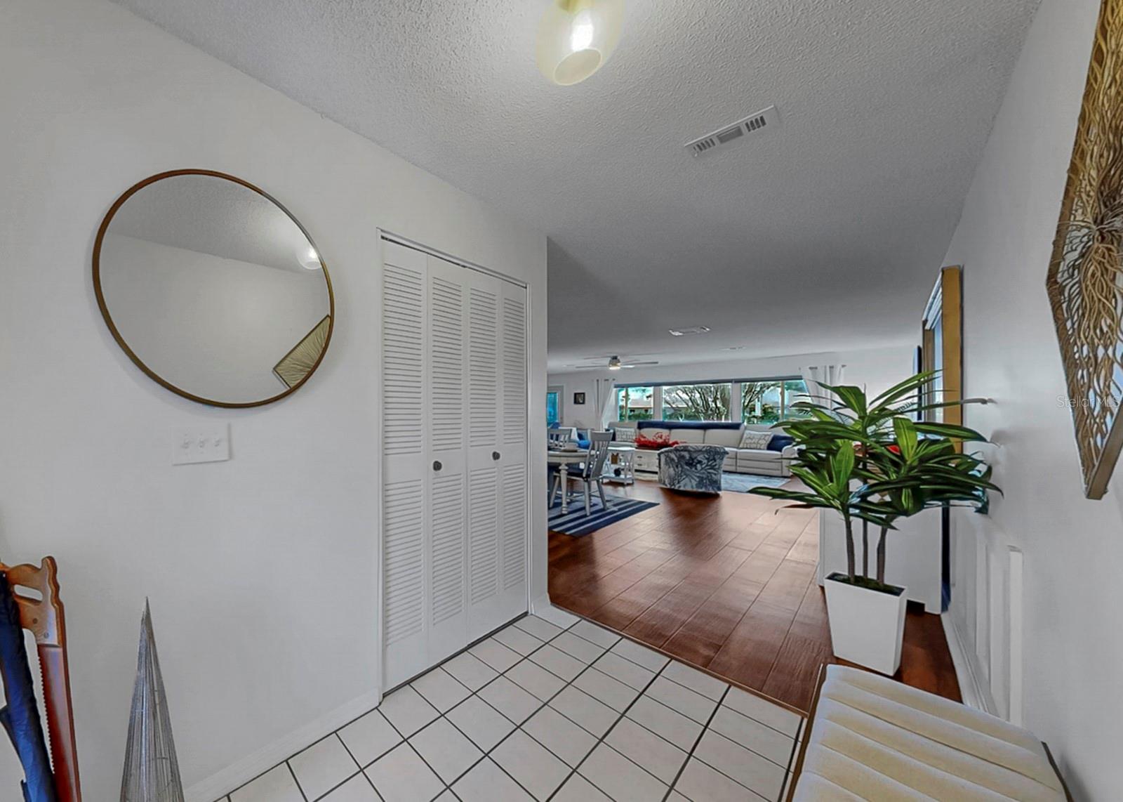 2531 LANCASTER DR — photo 6