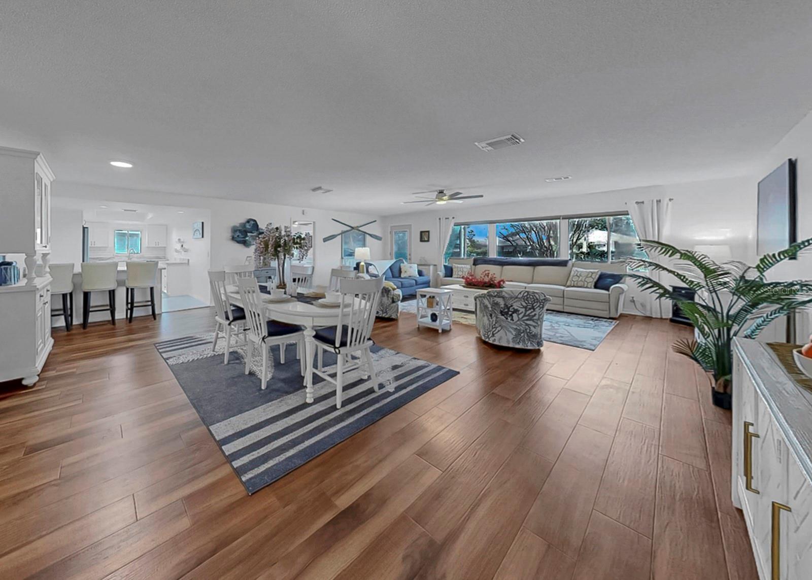 2531 LANCASTER DR — photo 8