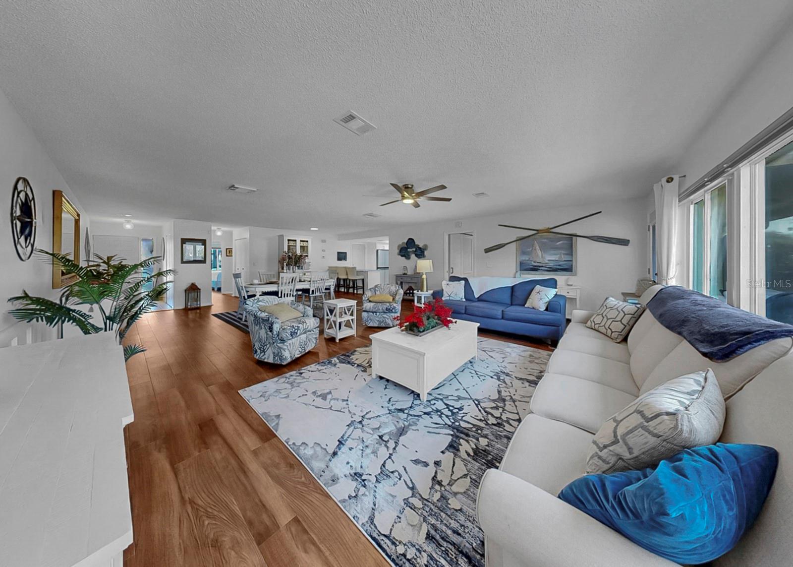 2531 LANCASTER DR — photo 16