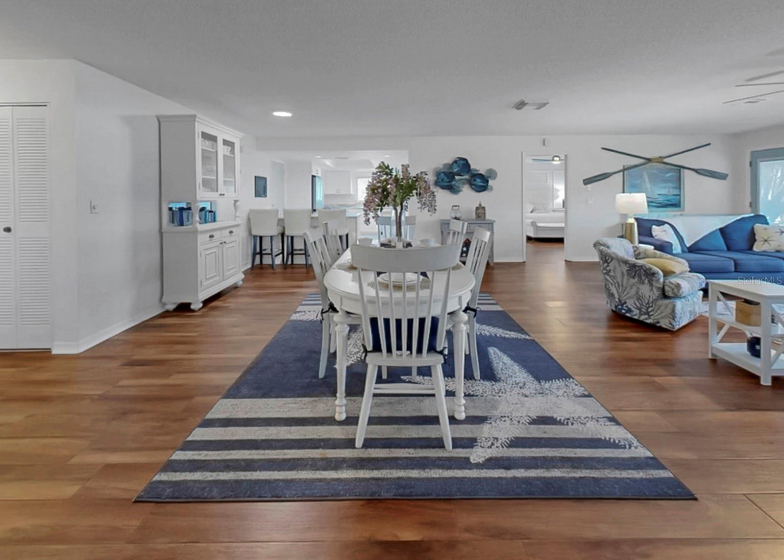 2531 LANCASTER DR — photo 10