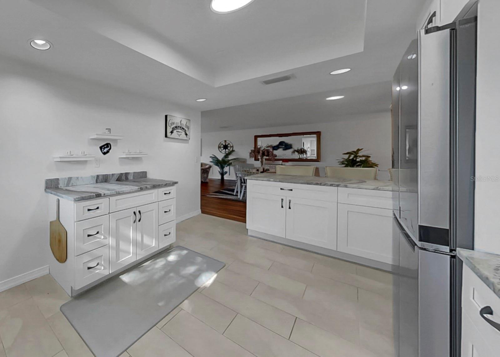 2531 LANCASTER DR — photo 22