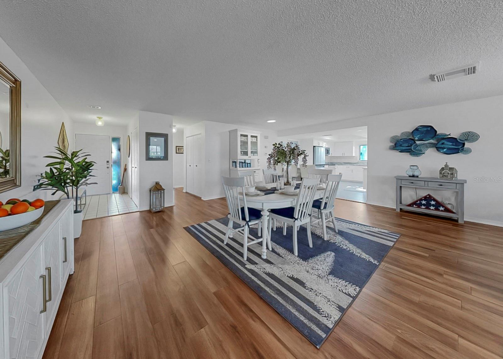 2531 LANCASTER DR — photo 12