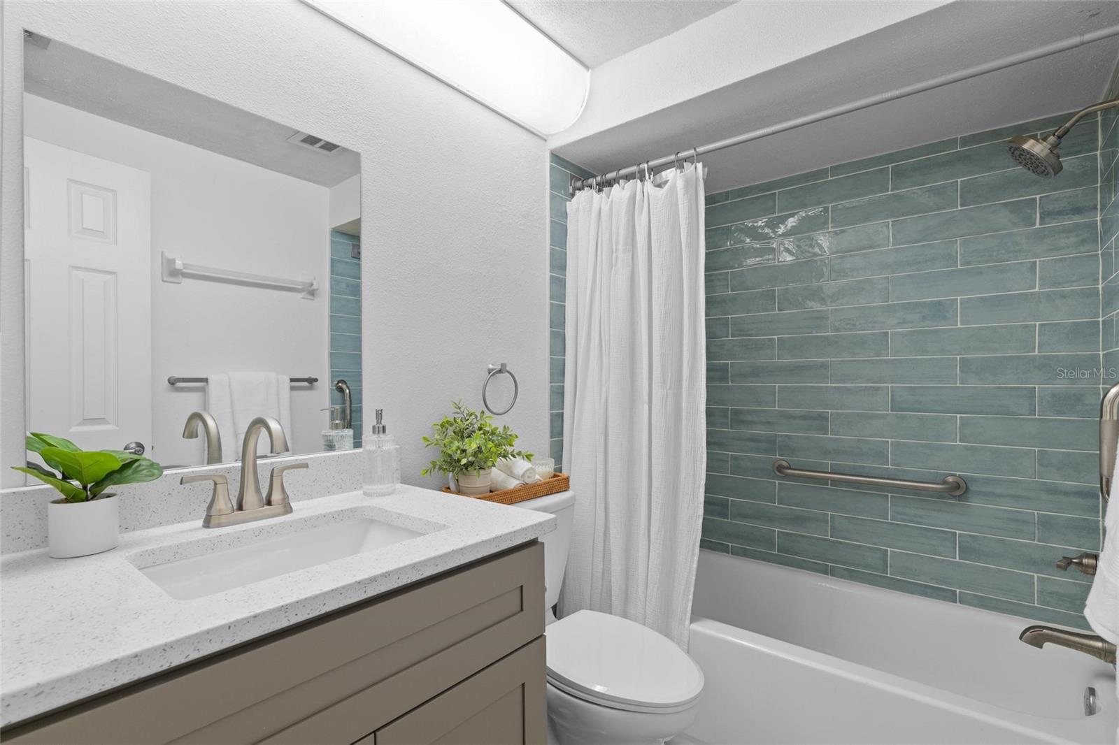 4409 SUMMERSUN DR — photo 7