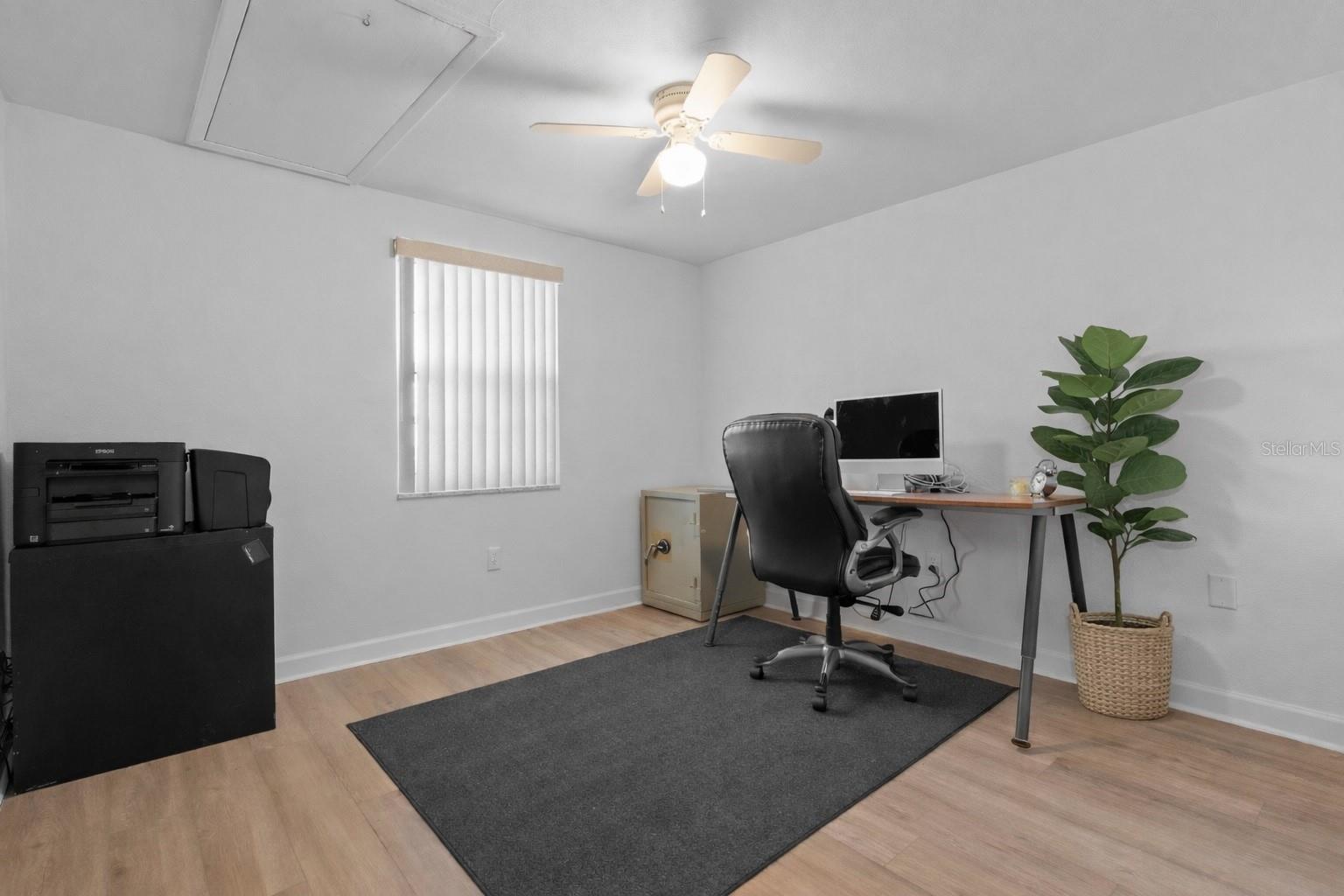 4409 SUMMERSUN DR — photo 8