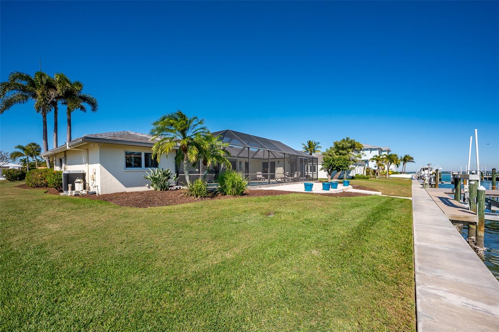 548 GUNWALE LN — photo 40