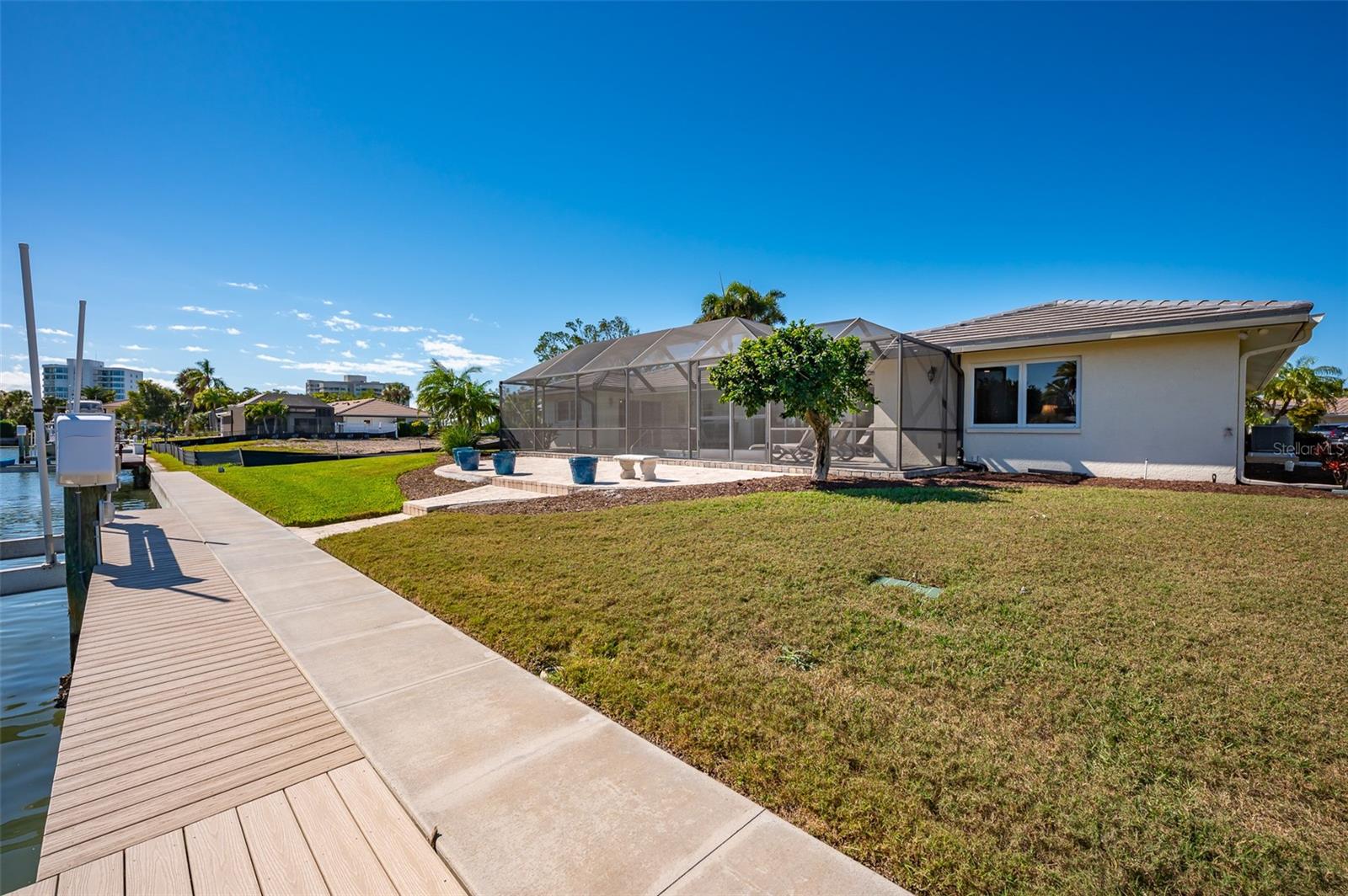 548 GUNWALE LN — photo 42