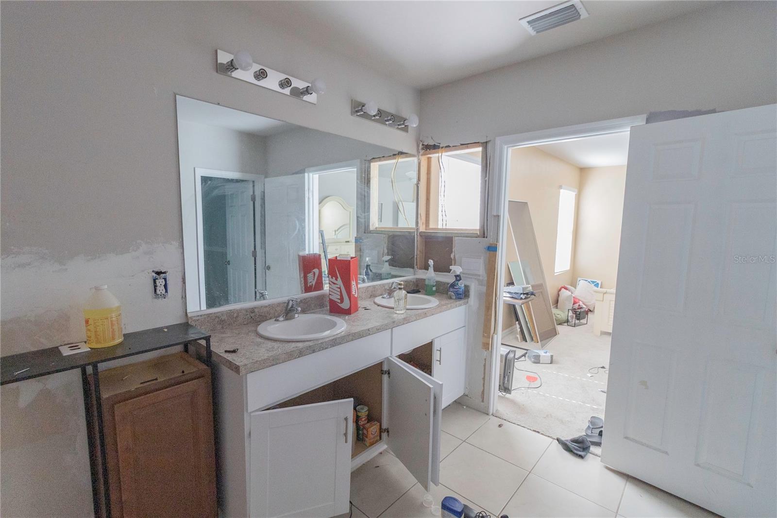 1421 OREGON LN — photo 12