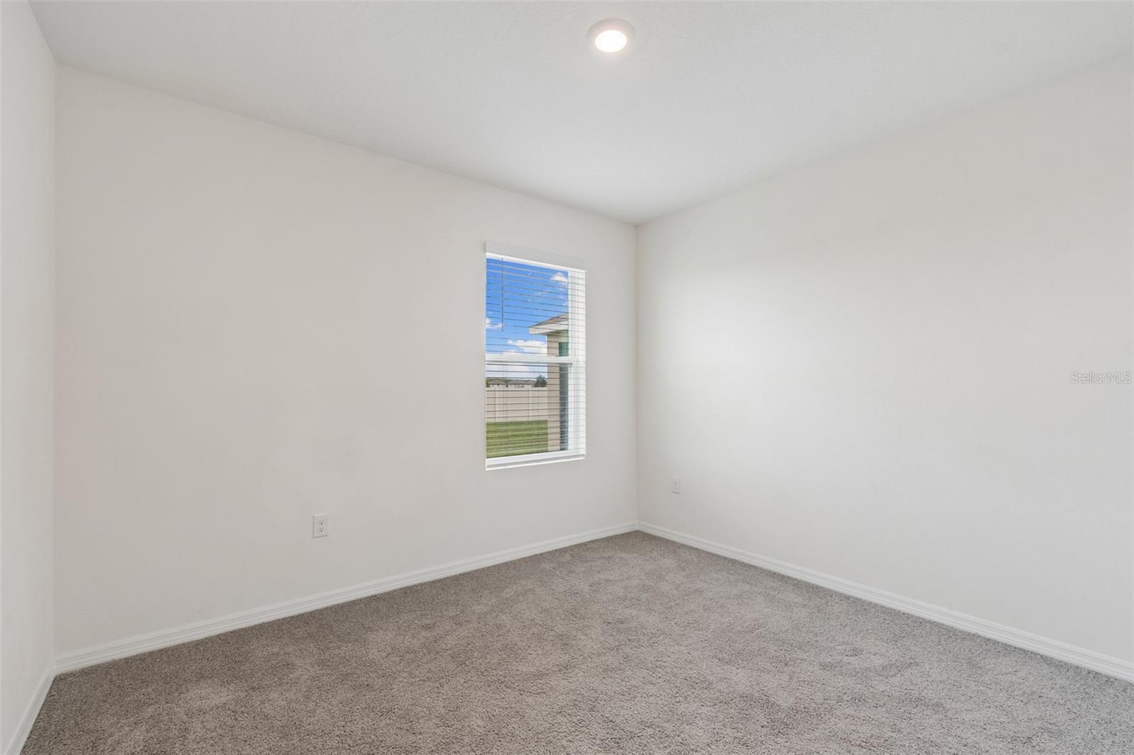 8454 ENDER HILLS DR — photo 35