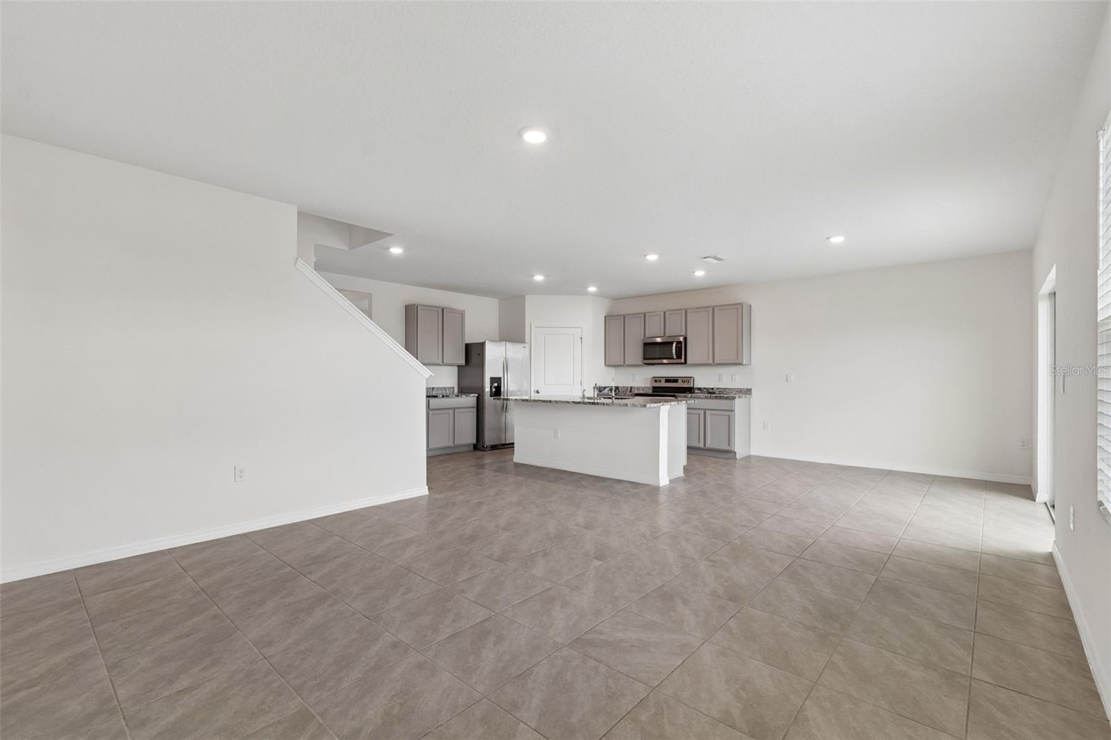 8454 ENDER HILLS DR — photo 28