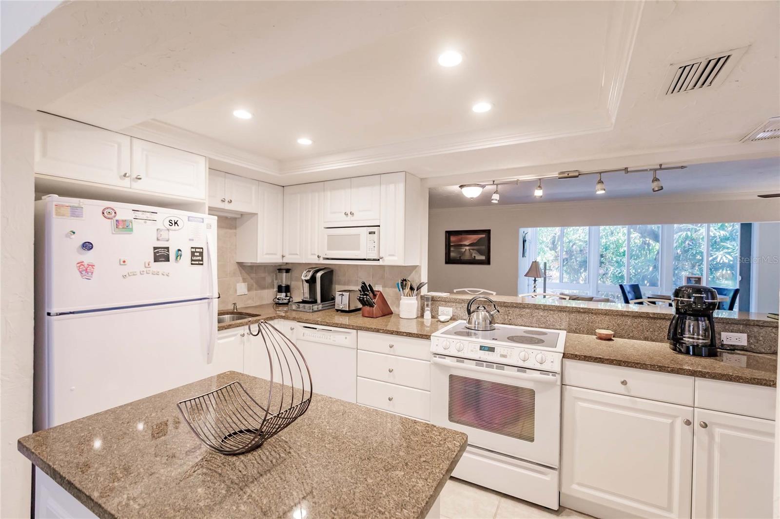 1205 E PEPPERTREE DR #232 — photo 13