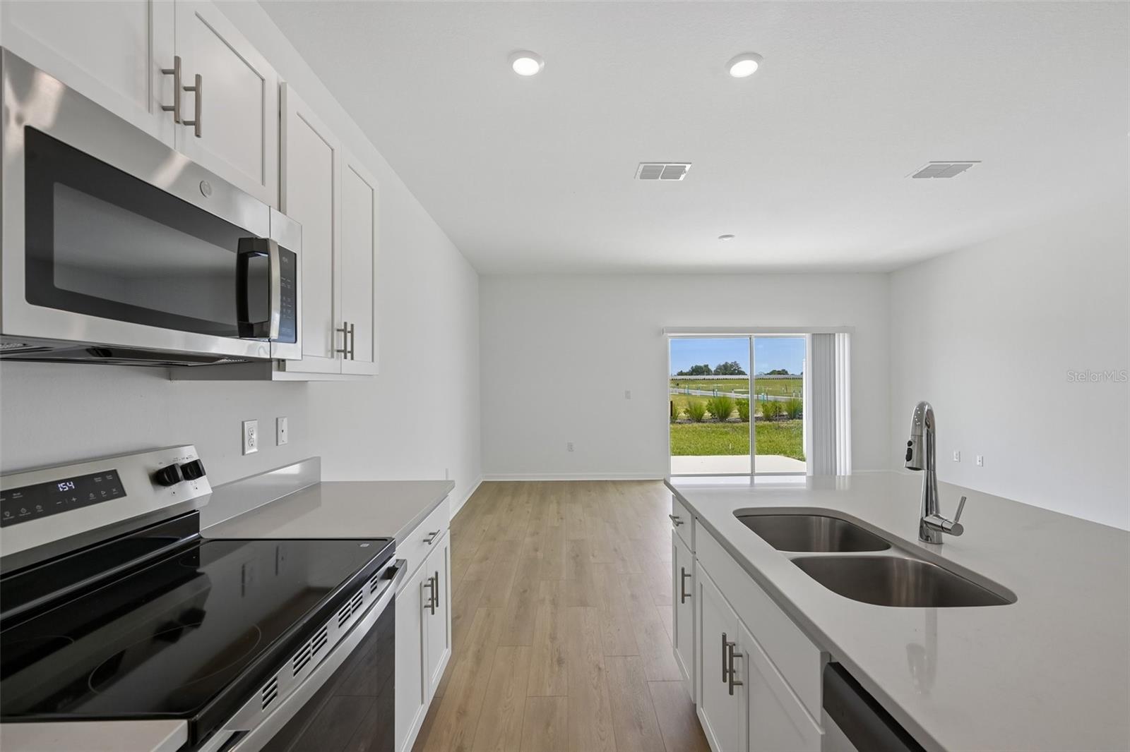 10754 ECLIPSE ST — photo 9