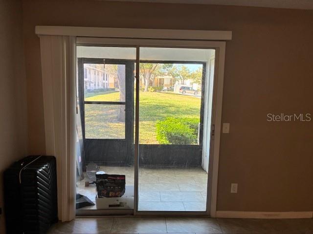 3806 N OAK DR #V21 — photo 6
