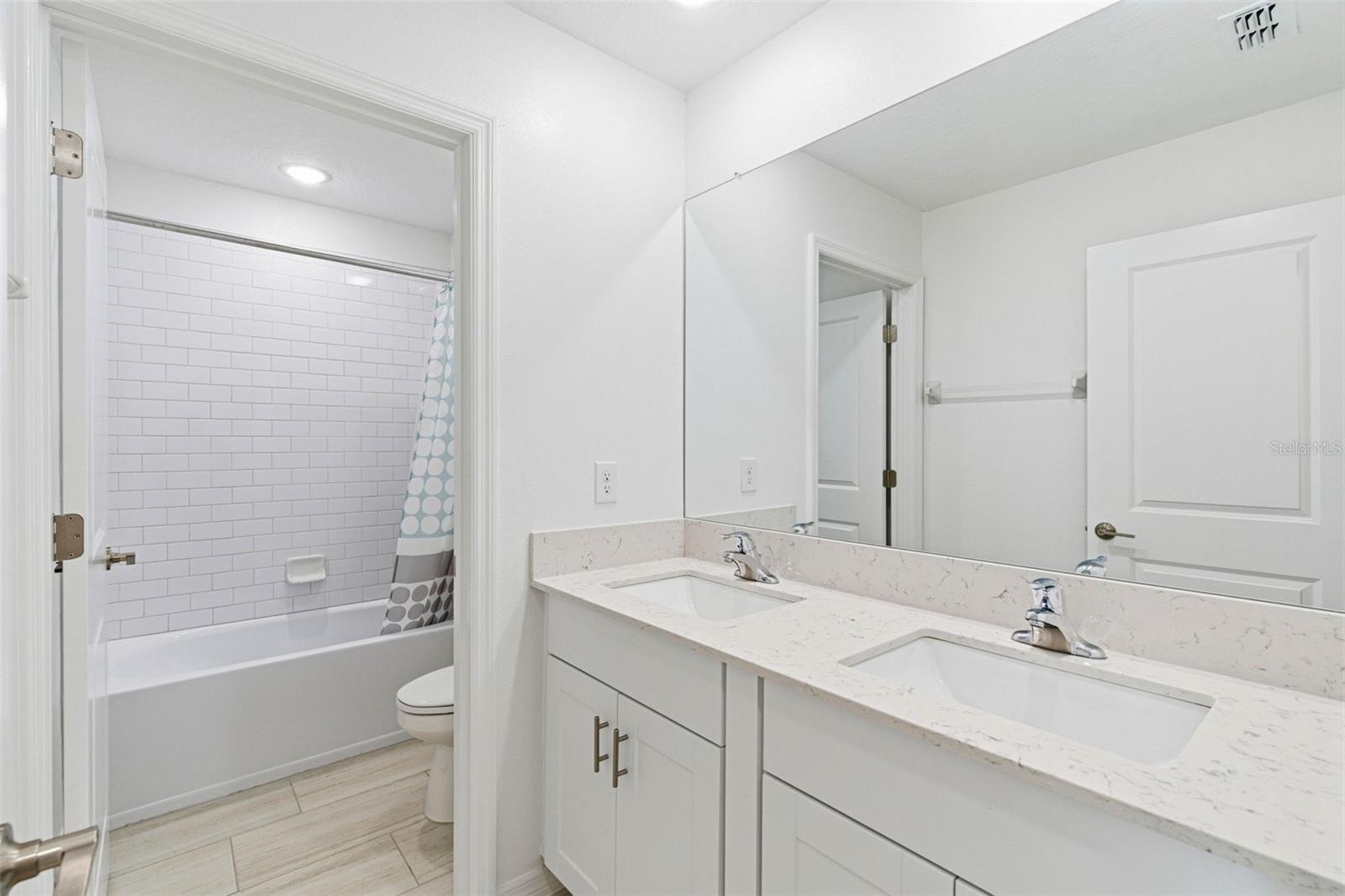 35132 ACKLEY TRCE — photo 18