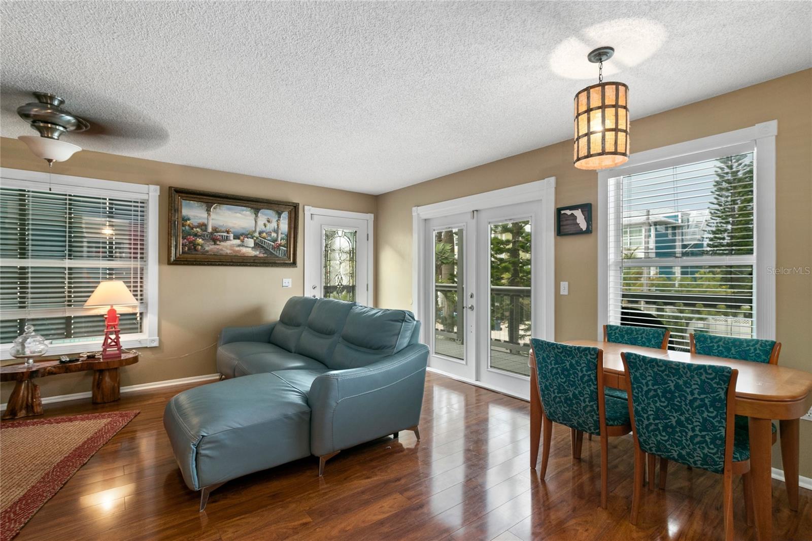 2511 AVENUE C #West — photo 3