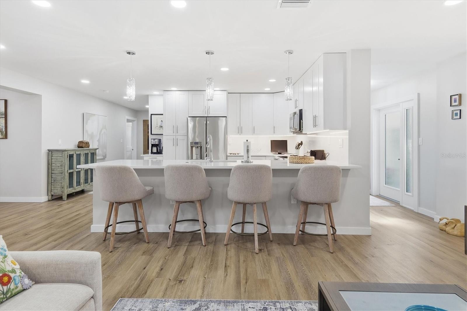 5247 CARMILFRA DR — photo 9