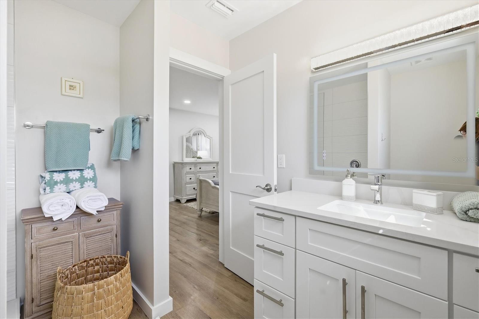 5247 CARMILFRA DR — photo 21