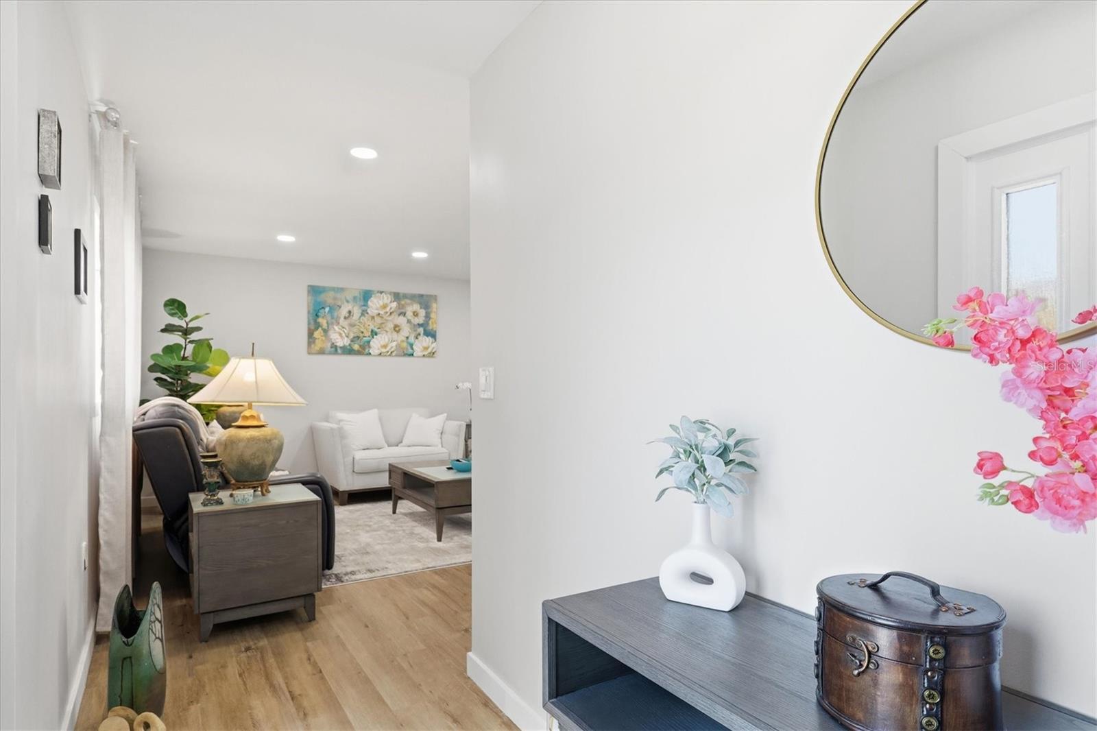 5247 CARMILFRA DR — photo 15
