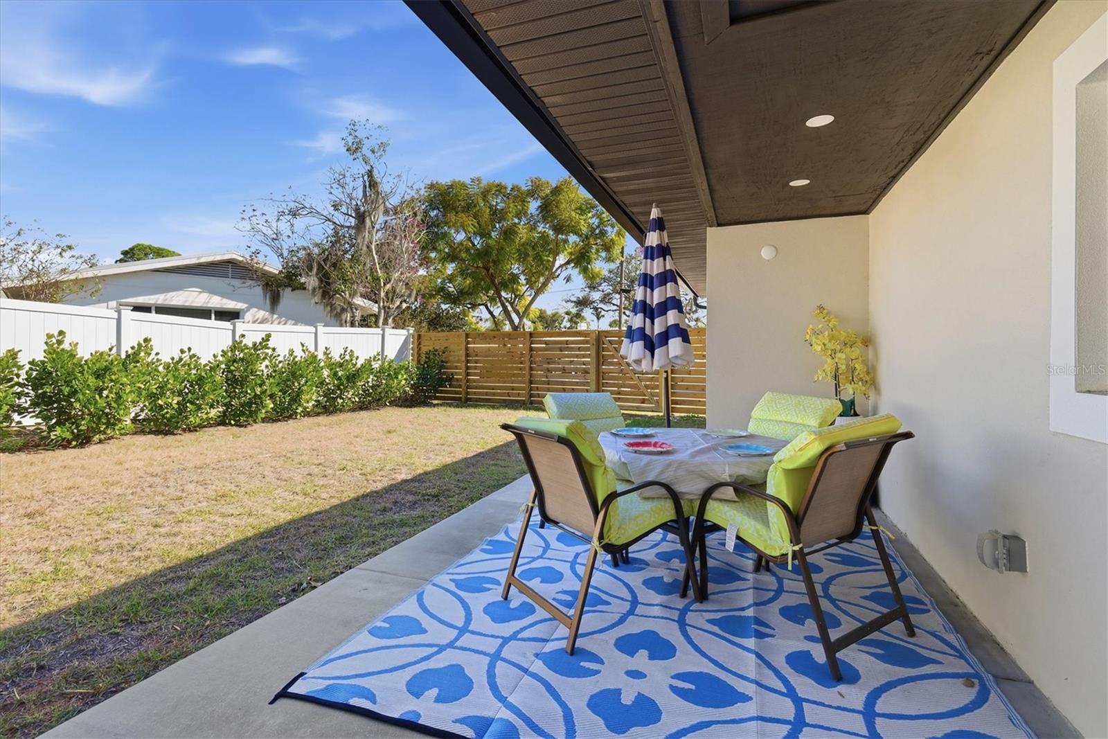 5247 CARMILFRA DR — photo 28