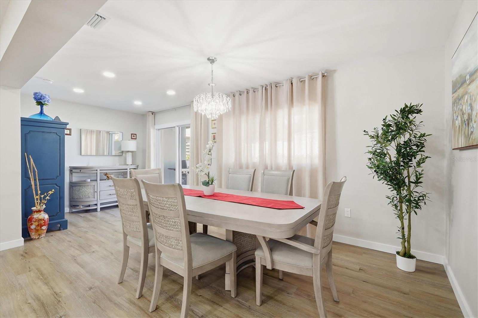 5247 CARMILFRA DR — photo 12