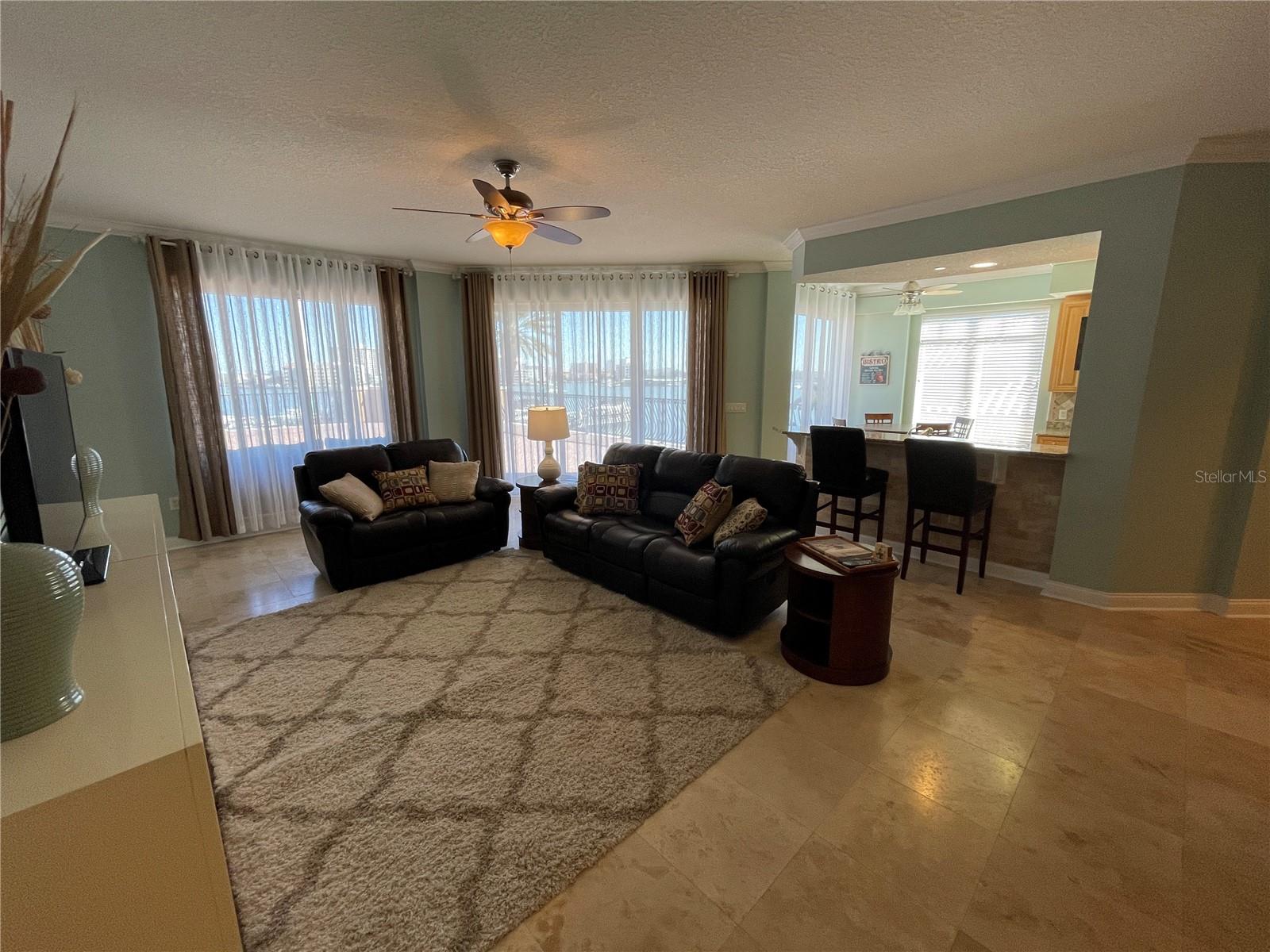 521 MANDALAY AVE #309 — photo 11