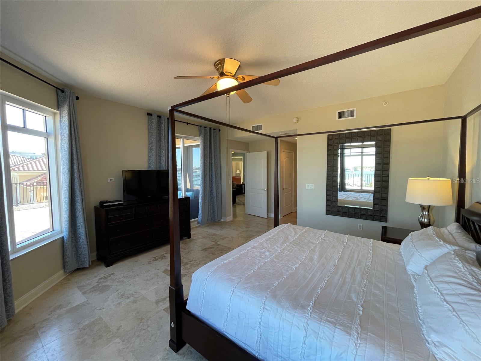521 MANDALAY AVE #309 — photo 15