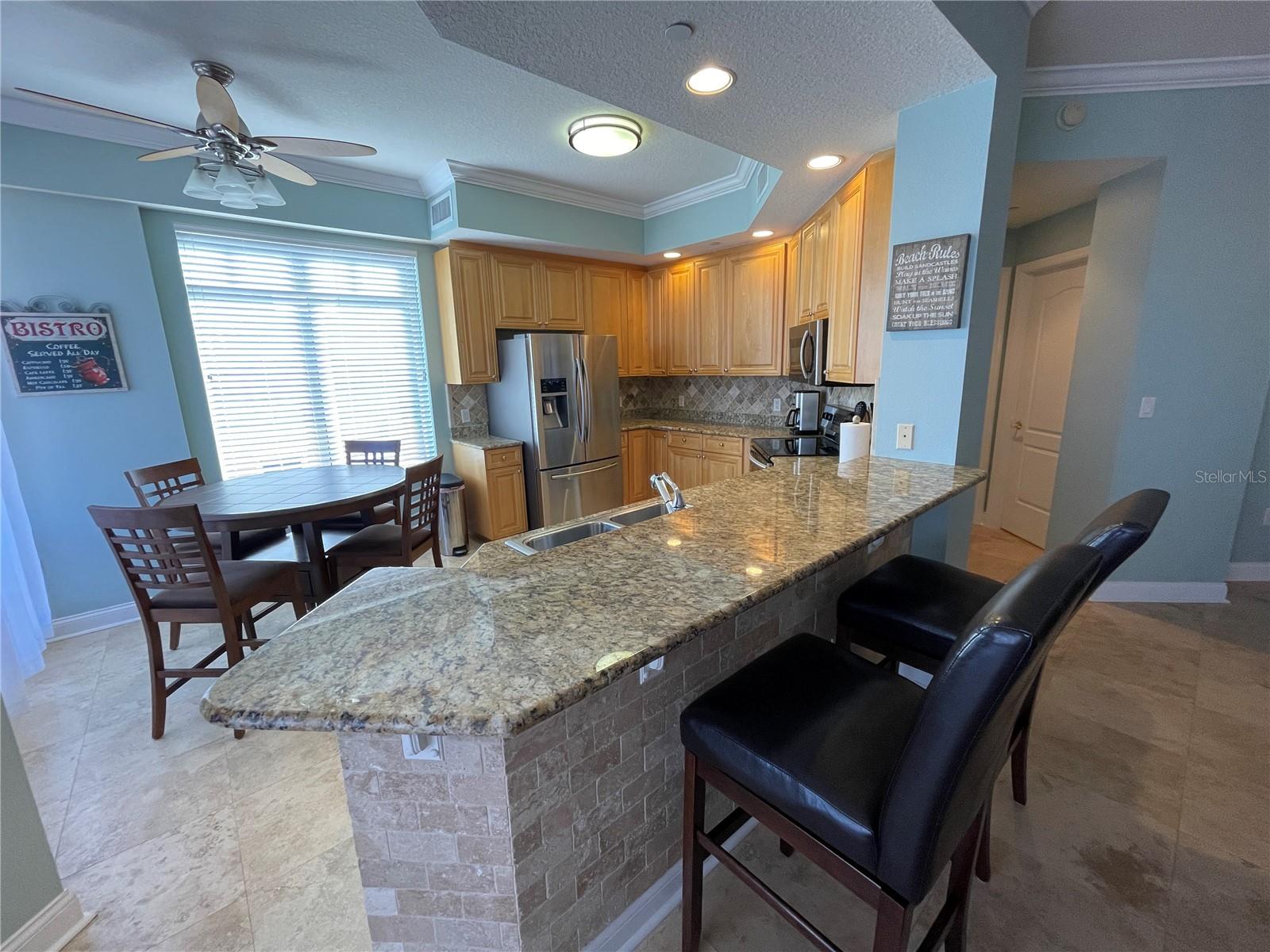 521 MANDALAY AVE #309 — photo 9